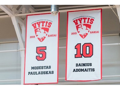 Vertikalūs baneriai Šakių Vyčio komandos arenoje